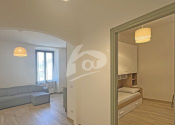 disimpegno - Three-room apartment Via Labiena 78, Laveno-Mombello - photo 17