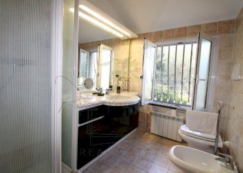 (75) - Villa Via Carcassoni 2, Rapallo - photo 30