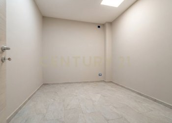Deposito Misterbianco (2g) - Laboratorio Via delle Terme 31, Misterbianco - foto 9