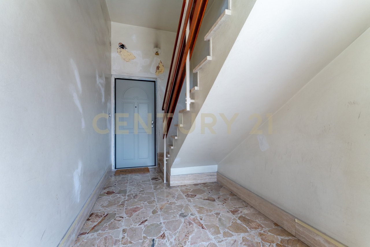 Via Duca degli Abruzzi 105 (4) - Casa semi indipendente Via Duca degli Abruzzi 105, San Giovanni la Punta - foto 3