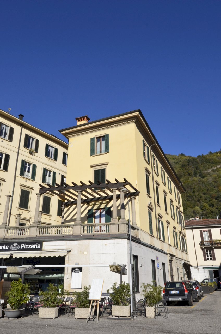Esterni contesto condominiale - Three-room apartment Piazza De Orchi 1, Como - photo 3