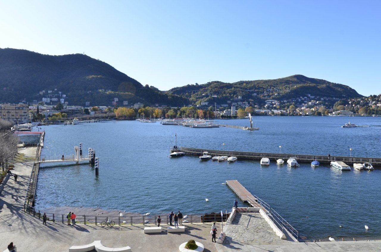 Vista lago - Three-room apartment Piazza De Orchi 1, Como - photo 3