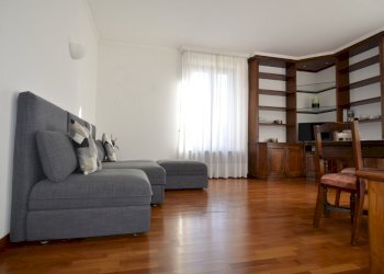Zona giorno - Three-room apartment Piazza De Orchi 1, Como - photo 6