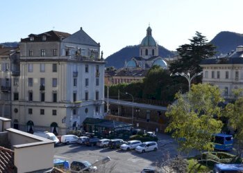 Vista Duomo - Three-room apartment Piazza De Orchi 1, Como - photo 8