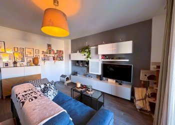 Soggiorno con cucina a vista - Trilocale Via Noto 10A, Milano (zona Vigentino) - foto 3