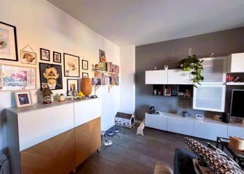 Soggiorno con cucina a vista - Trilocale Via Noto 10A, Milano (zona Vigentino) - foto 11