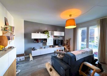 Soggiorno con cucina a vista - Trilocale Via Noto 10A, Milano (zona Vigentino) - foto 12