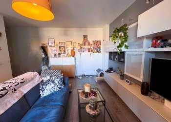 Soggiorno con cucina a vista - Trilocale Via Noto 10A, Milano (zona Vigentino) - foto 14