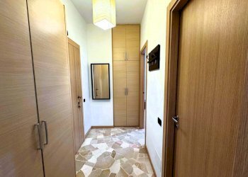 Corridoio - Bilocale Piazza Piccoli Martiri 7, Milano (zona Gorla) - foto 11