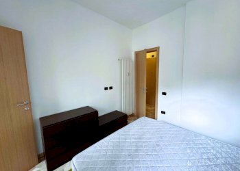 Camera da letto - Bilocale Piazza Piccoli Martiri 7, Milano (zona Gorla) - foto 18