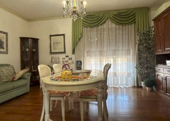 71cad8c0-b9f7-49f5-8e3a-d46d772b2e9c - Quadrilocale Sarzana - foto 2