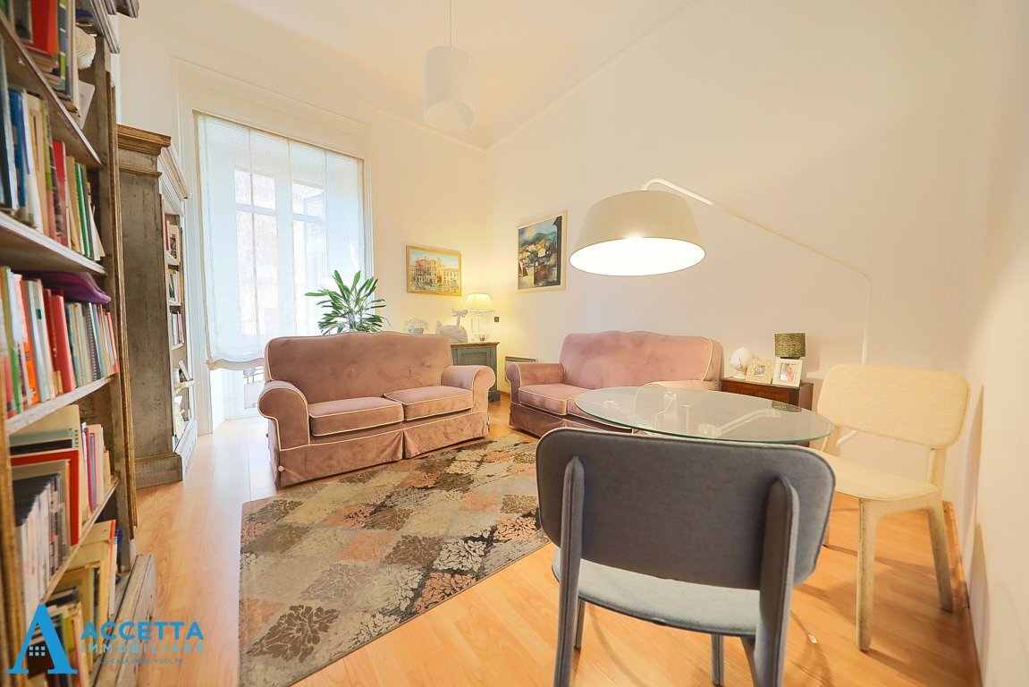 Stanza - Bilocale Via Duca Di Genova 76, Taranto - foto 1