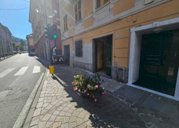 ESTERNI (3) - Commercial Premises Via A. Gavino 84 rosso, Campomorone - photo 9