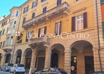 Trilocale Bologna (zona Santo Stefano) - foto 27