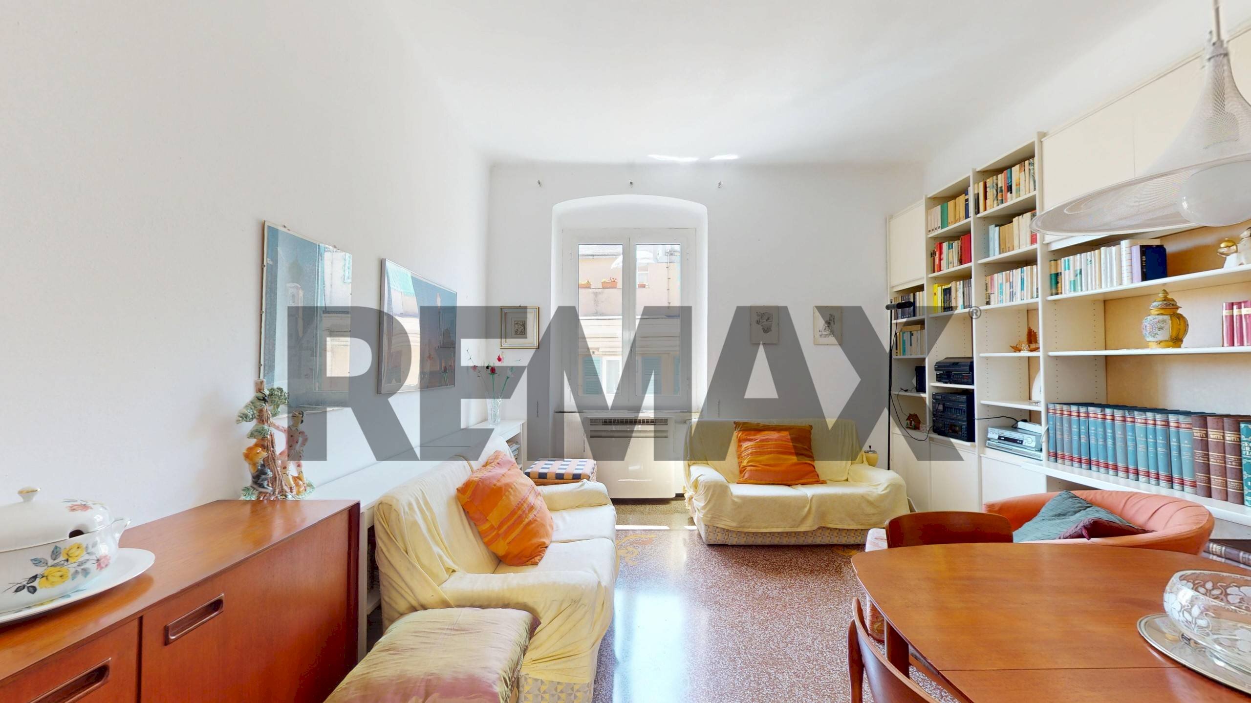 Three-room apartment Via Crimea, 10
Foce, Genova (neighborhood Foce) - photo 2