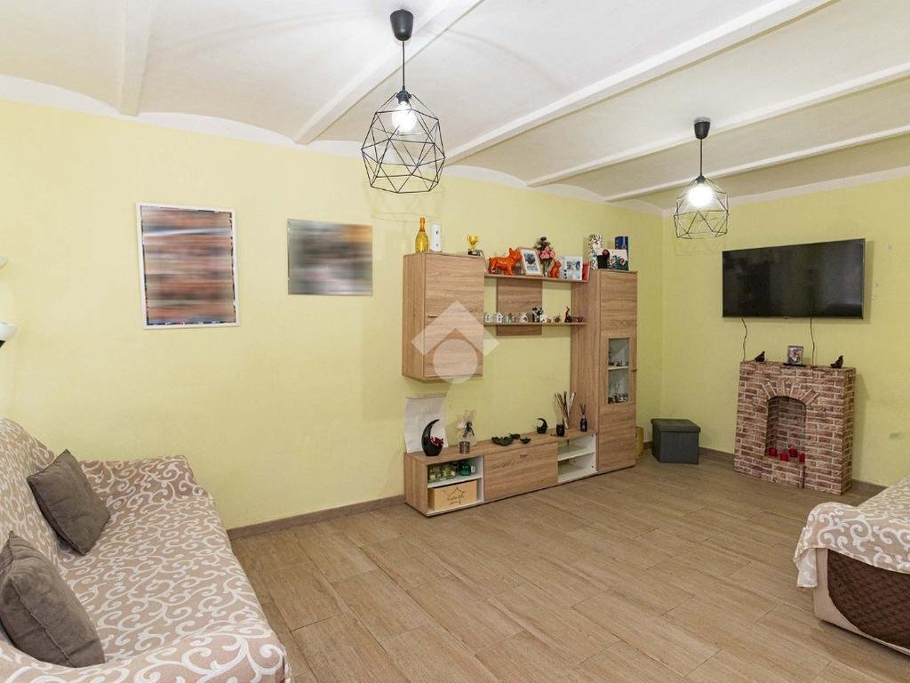 Semi-detached house Strada dei Fornero, San Carlo Canavese - photo 3