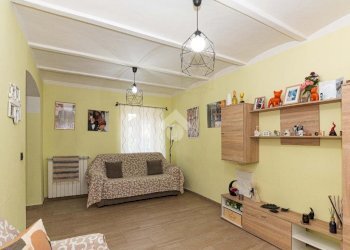 Semi-detached house Strada dei Fornero, San Carlo Canavese - photo 2