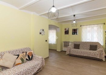 Semi-detached house Strada dei Fornero, San Carlo Canavese - photo 4