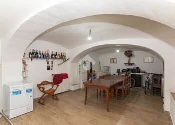 Semi-detached house Strada dei Fornero, San Carlo Canavese - photo 18