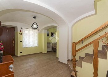 Semi-detached house Strada dei Fornero, San Carlo Canavese - photo 20