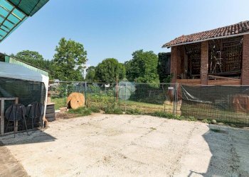 Semi-detached house Strada dei Fornero, San Carlo Canavese - photo 39