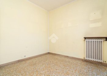 Four-room apartment Via Adige, Torino (neighborhood Falchera) - photo 23