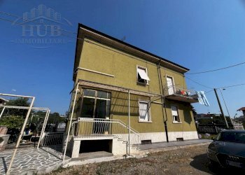 Four-room apartment Via spinetta 6, Cuneo - photo 3
