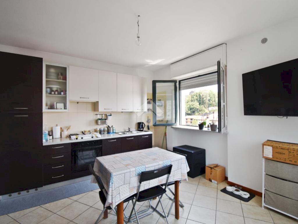 Two-room apartment Via circonvallazione, Ivrea - photo 2