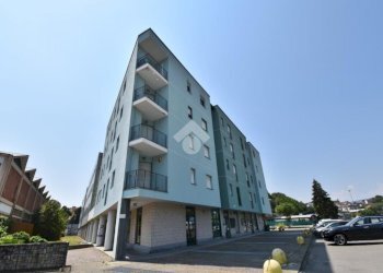 Two-room apartment Via circonvallazione, Ivrea - photo 16