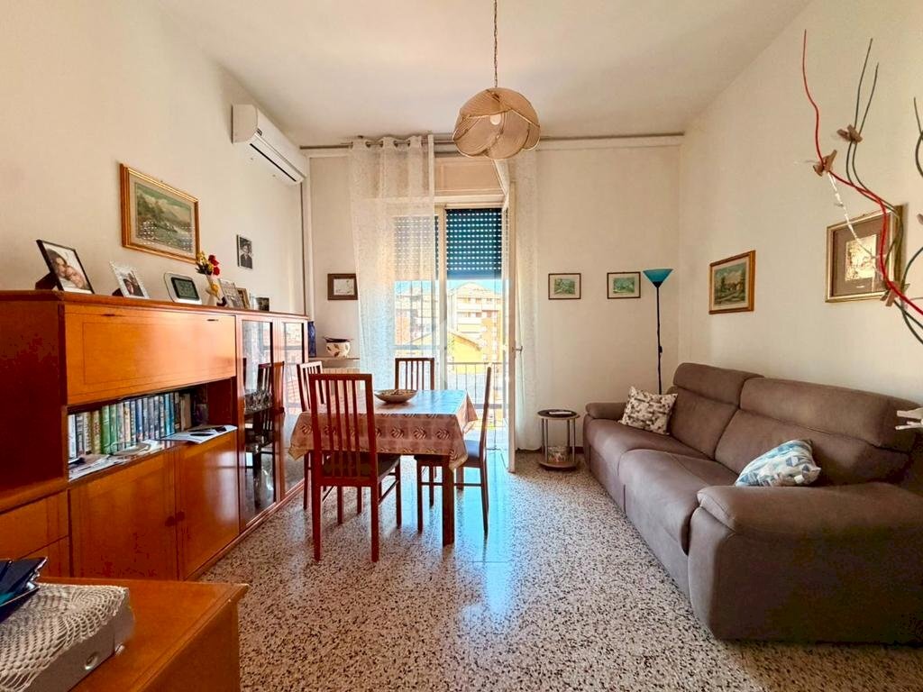Three-room apartment Via Tagliamento, Vigevano - photo 1