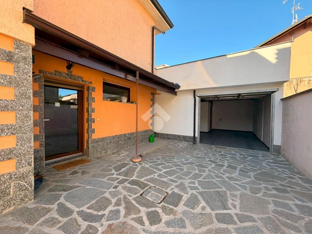 Villa Via Pastrengo, Mortara - foto 2