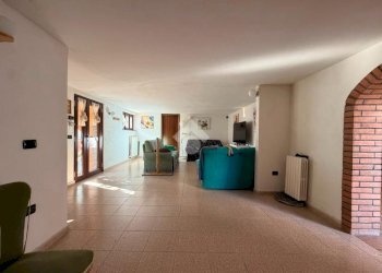 Villa Via Pastrengo, Mortara - foto 17