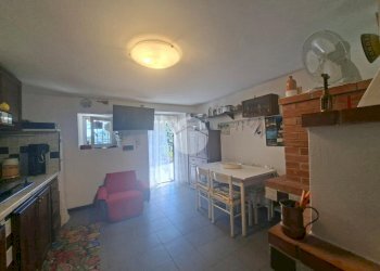 Four-room apartment Passo rue, Avegno - photo 36