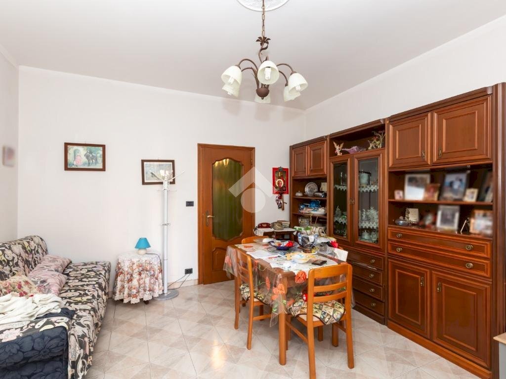 Four-room apartment Via Rocco Scotellaro, Torino (neighborhood Rebaudengo) - photo 2