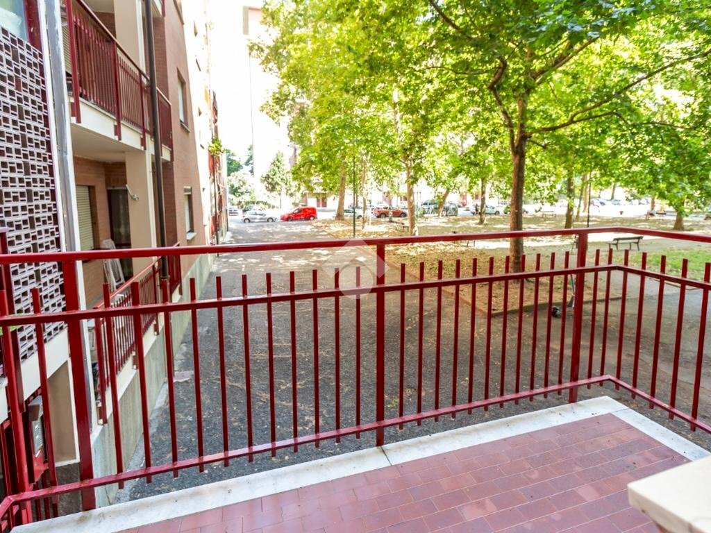 Four-room apartment Via Rocco Scotellaro, Torino (neighborhood Rebaudengo) - photo 3