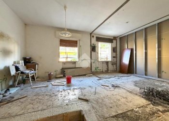 Four-room apartment Via G. Pascoli, Santarcangelo di Romagna - photo 3