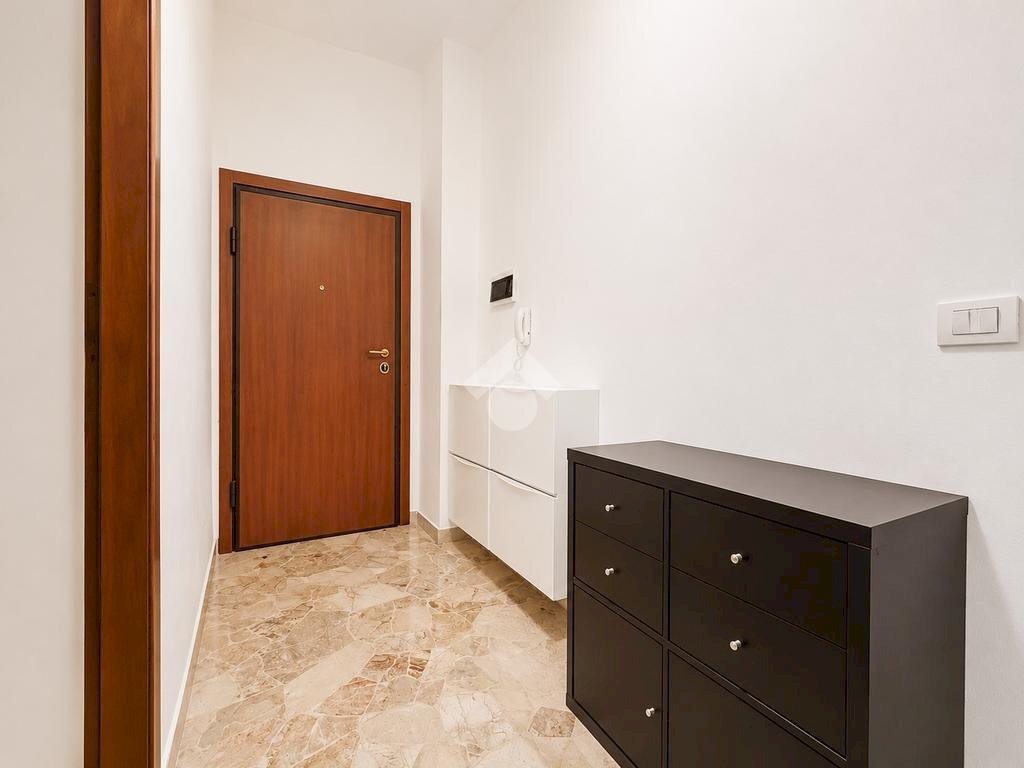 Three-room apartment Piazza Decio Raggi, Rimini - photo 3