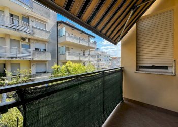 Three-room apartment Piazza Decio Raggi, Rimini - photo 12