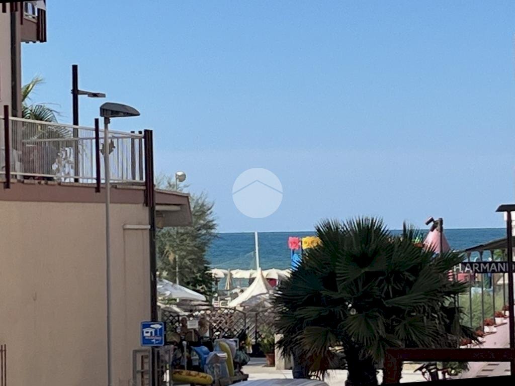 Two-room apartment Via Tagliamento, Rimini - photo 1