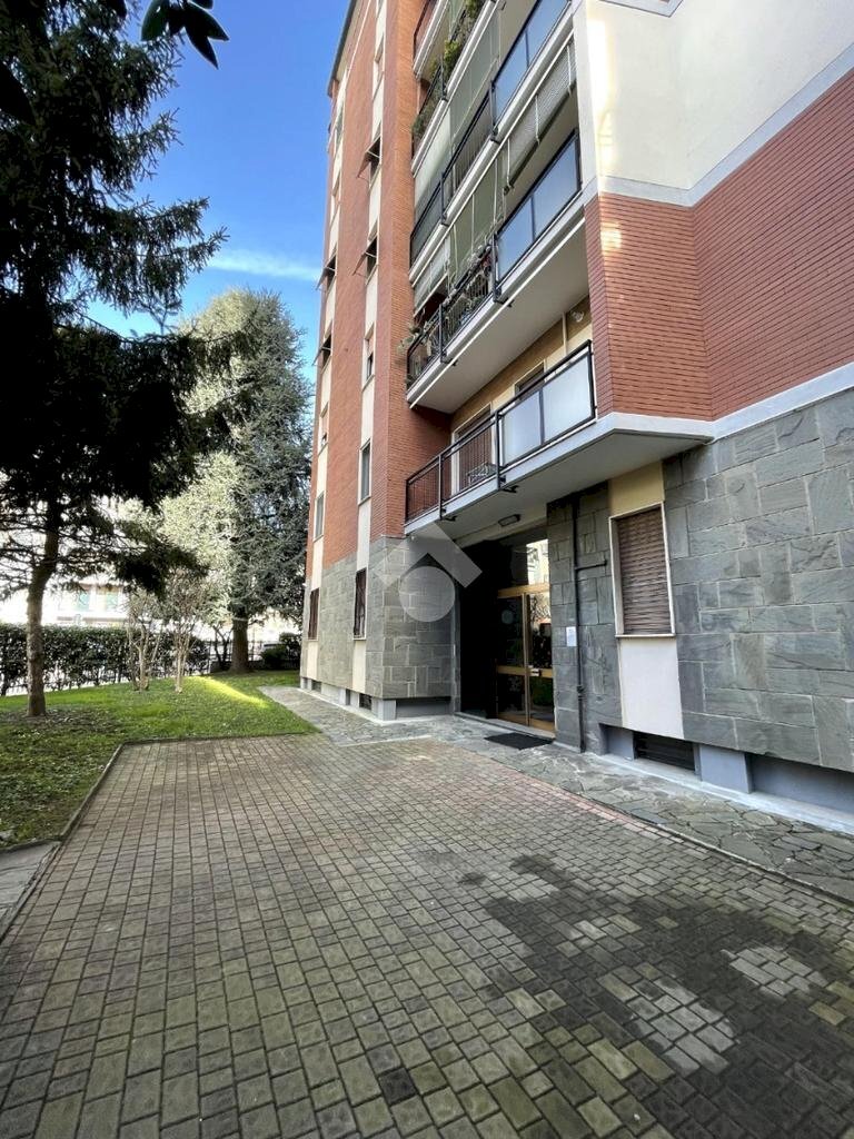 Three-room apartment Via Lario, Milano (neighborhood Isola) - photo 2