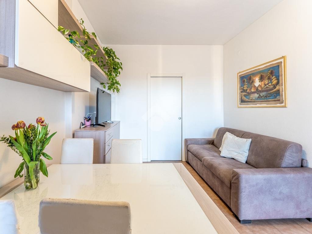 Three-room apartment Viale Edoardo Jenner, Milano (neighborhood Maciachini) - photo 1