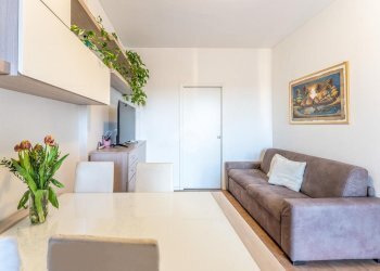 Three-room apartment Viale Edoardo Jenner, Milano (neighborhood Maciachini) - photo 1