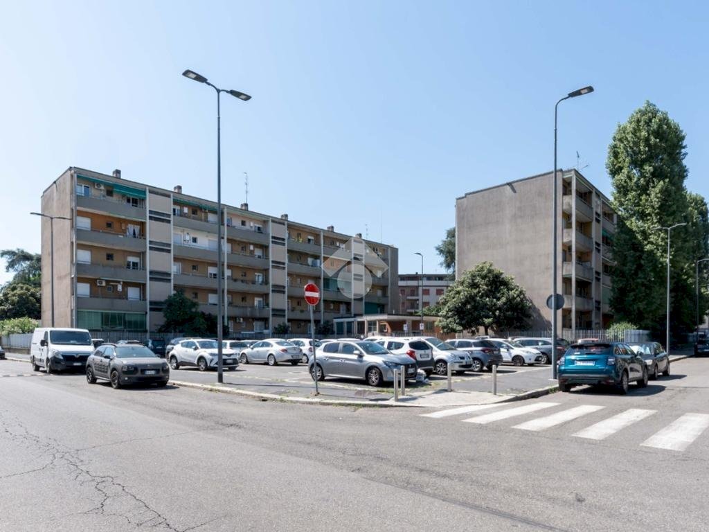 Three-room apartment Via Ada Negri, Milano (neighborhood Vigentino) - photo 2