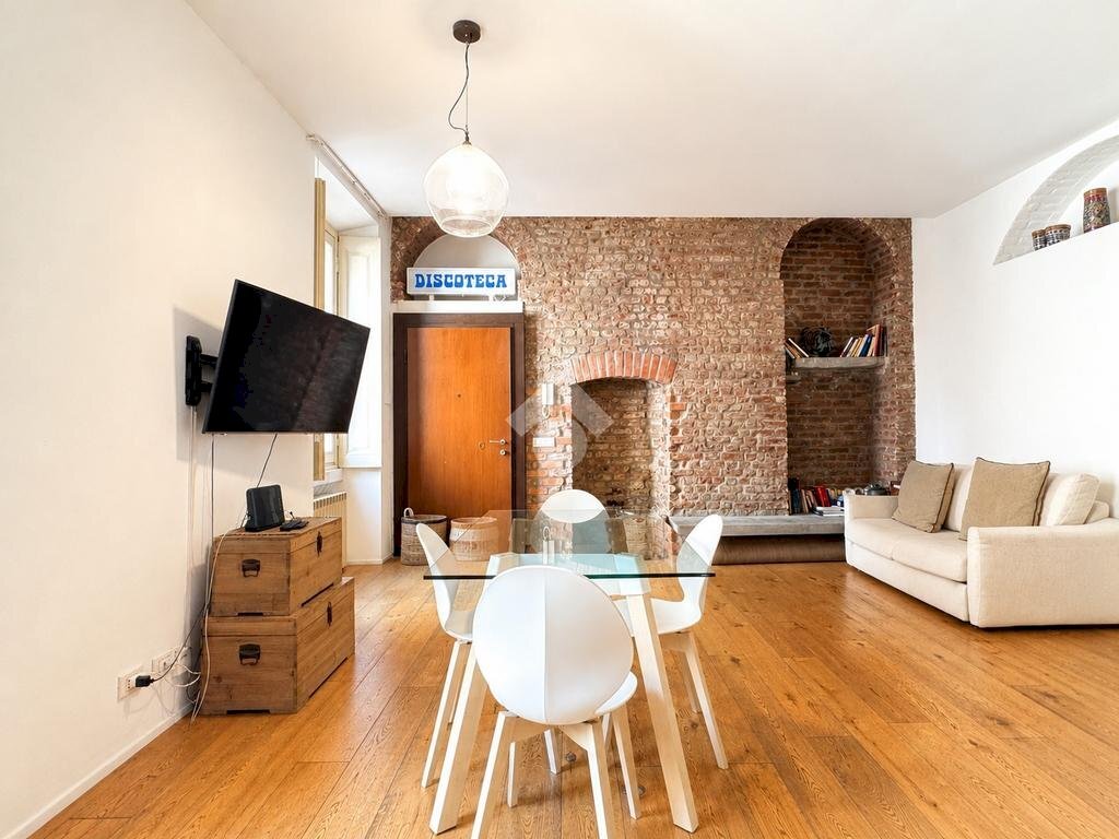 Two-room apartment Via Giulio Tarra, Milano (neighborhood Centrale) - photo 3