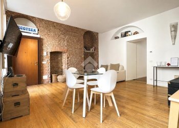 Two-room apartment Via Giulio Tarra, Milano (neighborhood Centrale) - photo 1