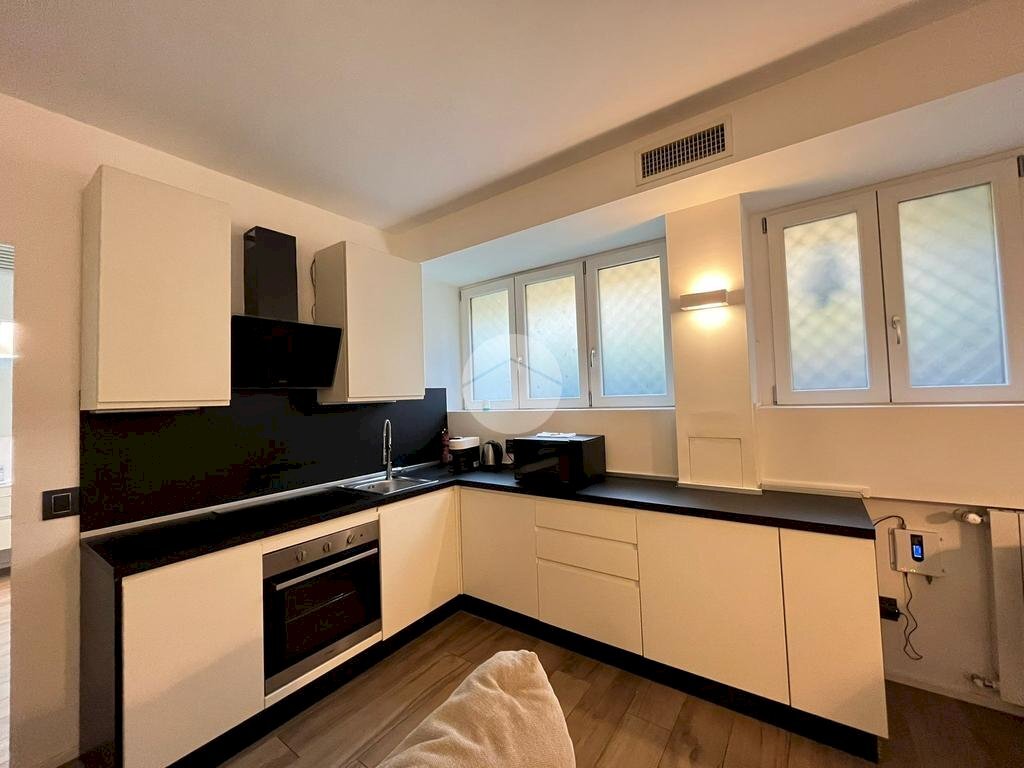 Two-room apartment Via Pellegrino Rossi, Milano (neighborhood Affori) - photo 3
