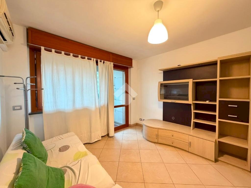 Two-room apartment Corso Lione, Torino (neighborhood San Paolo) - photo 1