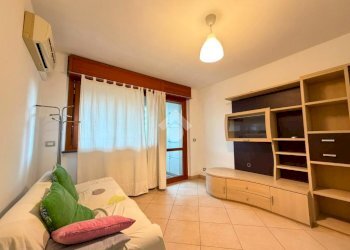 Two-room apartment Corso Lione, Torino (neighborhood San Paolo) - photo 2