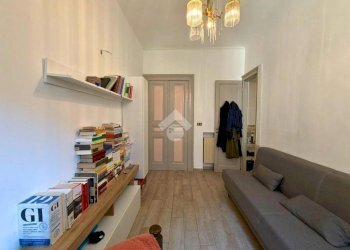 Three-room apartment Via Cibrario, Torino (neighborhood San Donato) - photo 1
