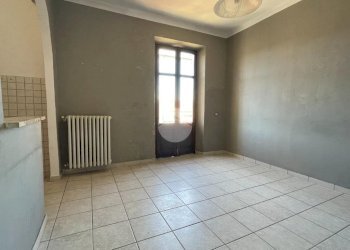 Three-room apartment Piazza I Maggio, Asti - photo 2